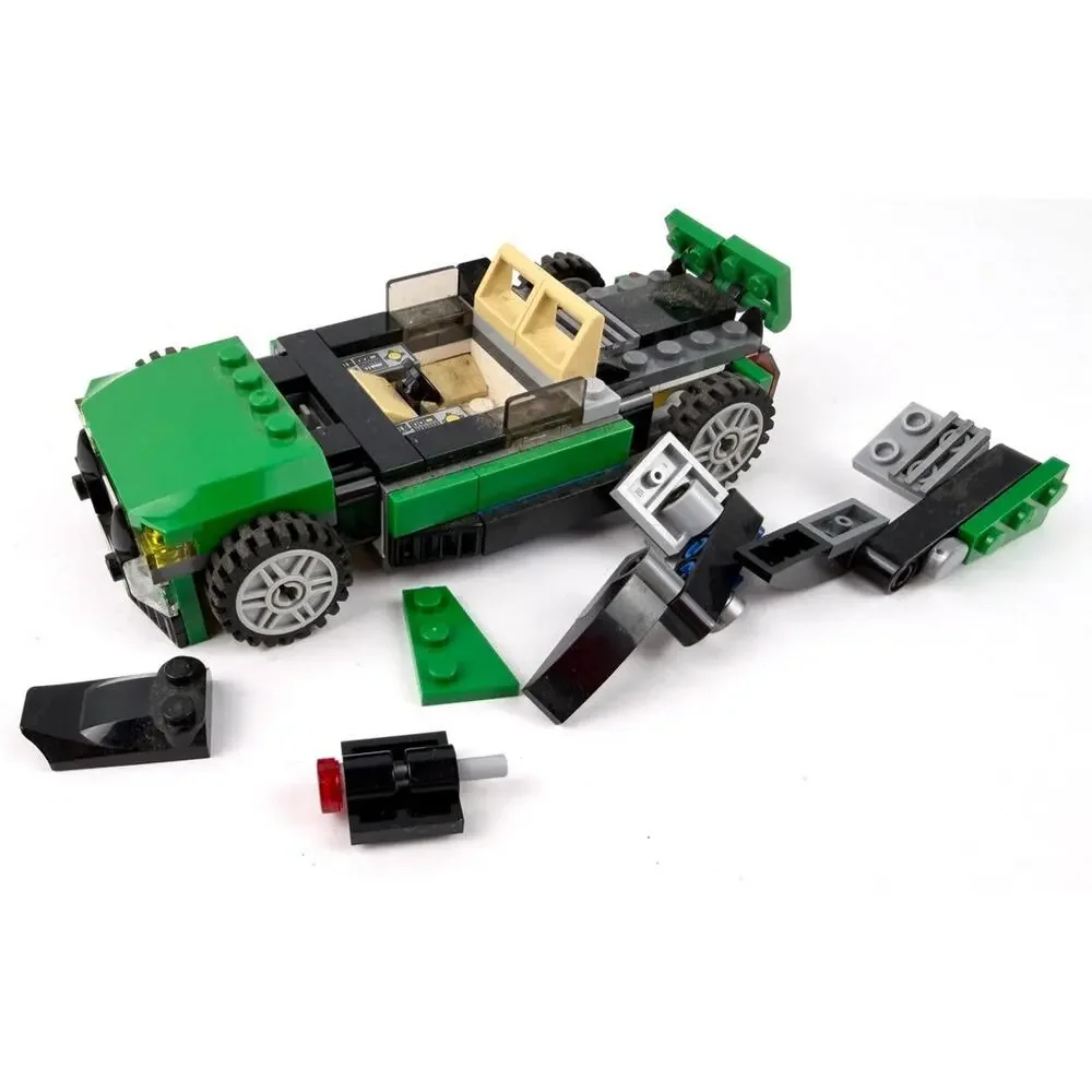 LOT LEGO Marvel 4 Super Hero Vehicle Parts & Parts of a Building VGC